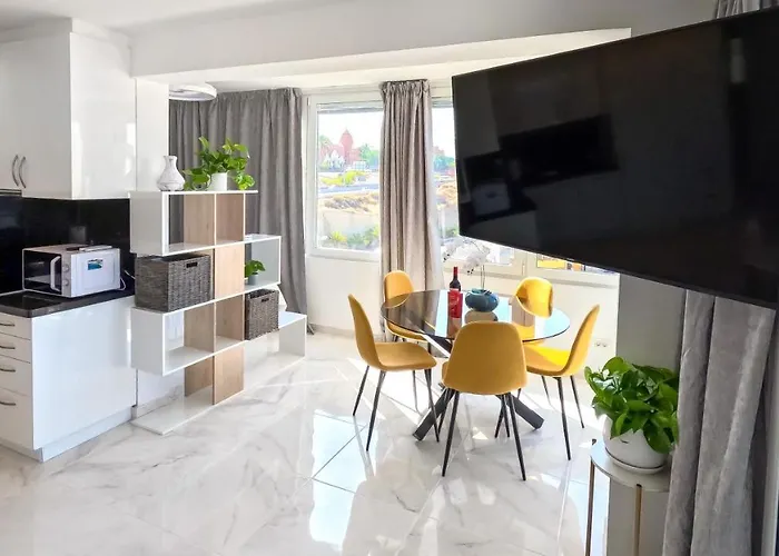 Azure View Ponderosa 719 *