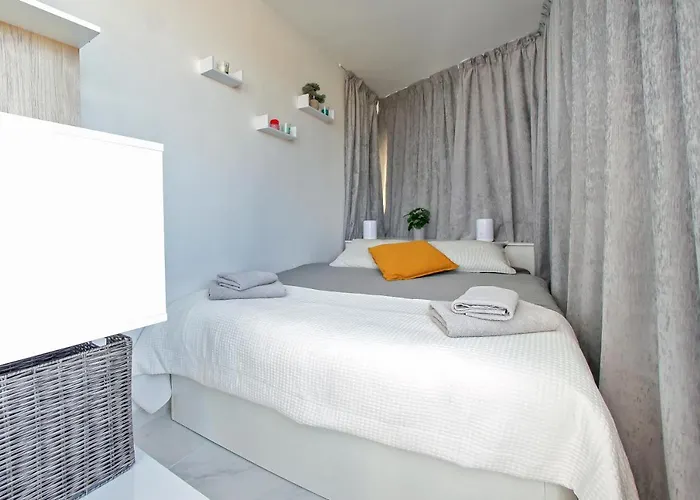 Azure View Ponderosa 719 *